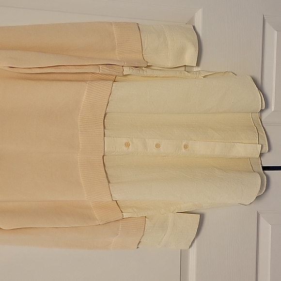 COS Sweatershirt - Picture 2 of 3